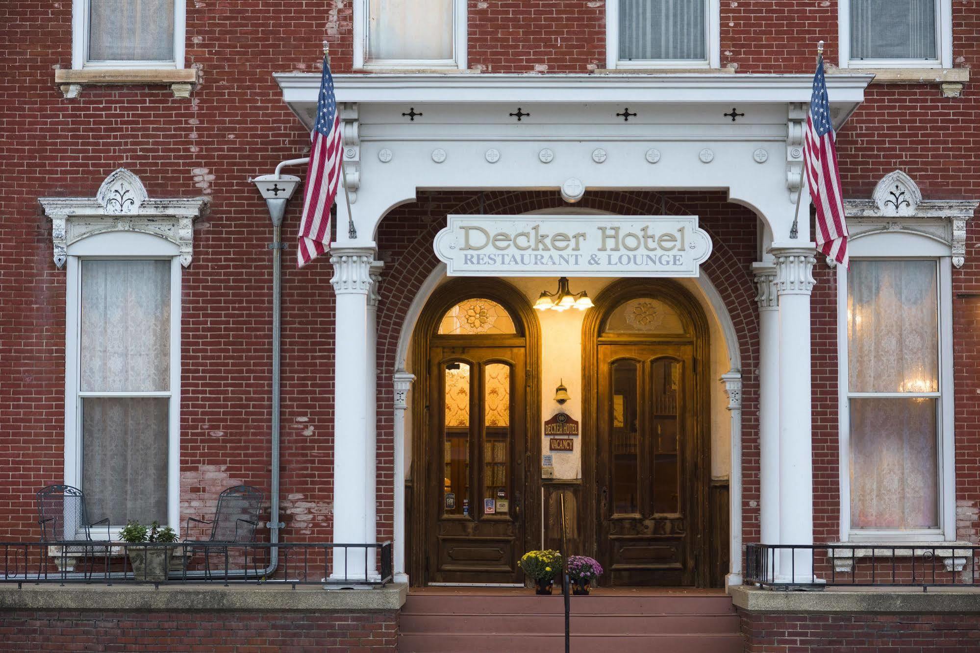 Decker Hotel & Bar Maquoketa Eksteriør bilde